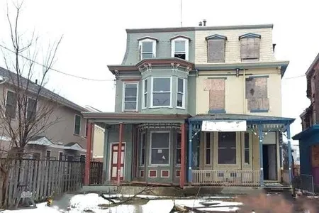 Unit for sale at 126 State Street, Camden, NJ 08102