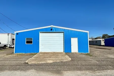 Unit for sale at 107 East Murray Street, ANGLETON, TX 77515