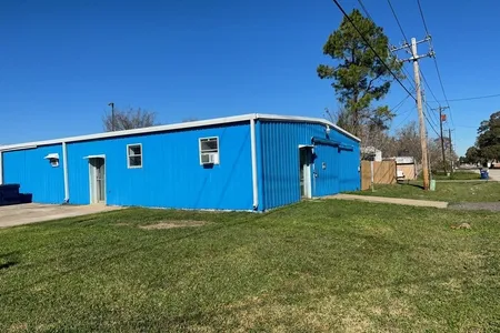 Unit for sale at 115 East Murray Street, ANGLETON, TX 77515