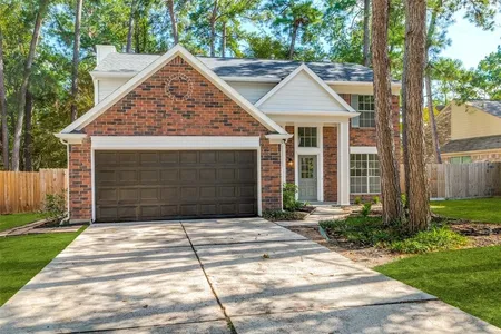 Unit for sale at 18 Cottage Grove Place, The Woodlands, TX 77381