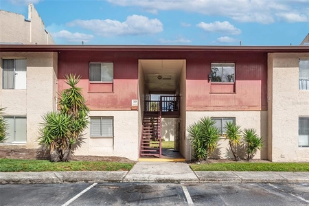Unit for sale at 3825 South Lake Drive, TAMPA, FL 33614