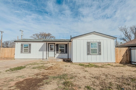 Unit for sale at 2320 39th Street, Lubbock, TX 79412