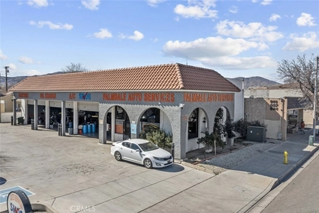 Unit for sale at 926 East Palmdale Boulevard, Palmdale, CA 93550