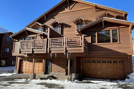 Unit for sale at 413 Rainbow Ln, Mammoth Lakes, CA 93546