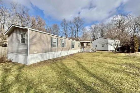Unit for sale at 256 North Cleveland Street, Bloomfield, IN 47424