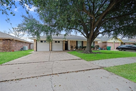 Unit for sale at 5818 Hoover Street, Houston, TX 77092