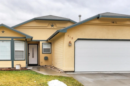 Unit for sale at 519 Purple Sage Drive, Nampa, ID 83651