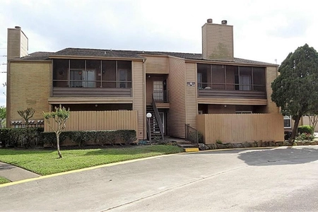 Unit for sale at 10555 Turtlewood Court, Houston, TX 77072