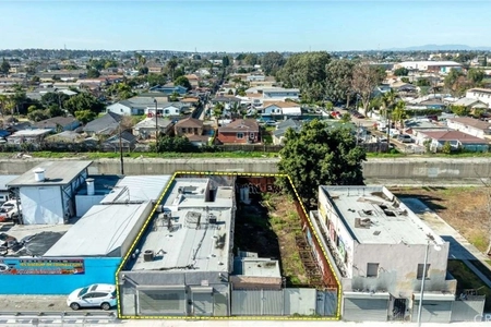 Unit for sale at 11163 South Central Avenue, Los Angeles, CA 90059
