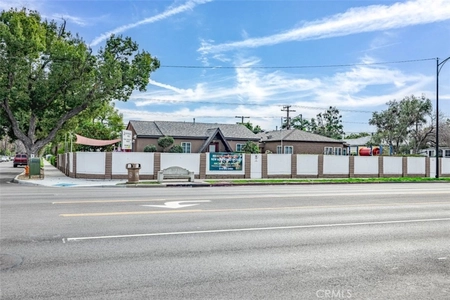 Unit for sale at 4102 West Victory Boulevard, Burbank, CA 91505