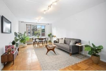 Unit for sale at 435 East 77th Street, Manhattan, NY 10075