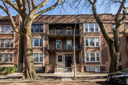 Unit for sale at 5435 South Woodlawn Avenue, Chicago, IL 60615