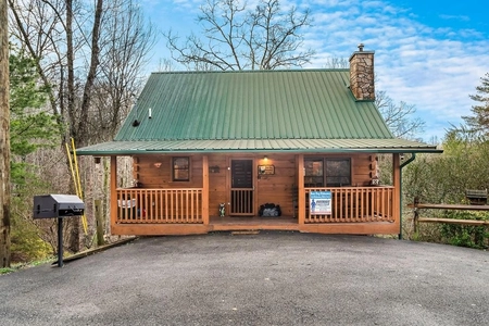 Unit for sale at 920 Hideaway Hills Circle, Sevierville, TN 37862