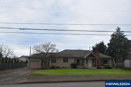 Unit for sale at 651 Orchard Drive, Dallas, OR 97338