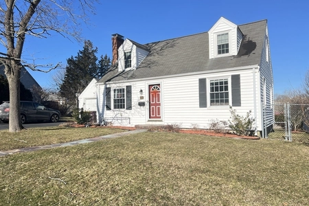 Unit for sale at 395 Green Street, Weymouth, MA 02191