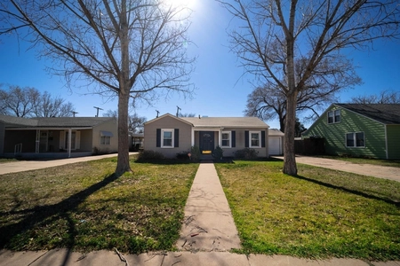 Unit for sale at 2507 28th Street, Lubbock, TX 79410