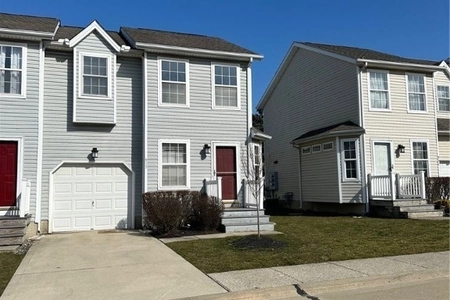 Unit for sale at 955 Penn Place, Painesville, OH 44077