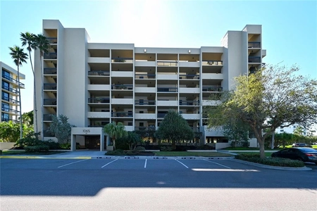 Unit for sale at 1065 Gulf Of Mexico Drive, LONGBOAT KEY, FL 34228