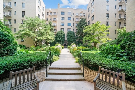 Unit for sale at 255 W 23rd Street, Manhattan, NY 10011