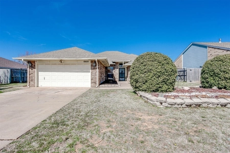 Unit for sale at 10605 Songbird Lane, Midwest City, OK 73130
