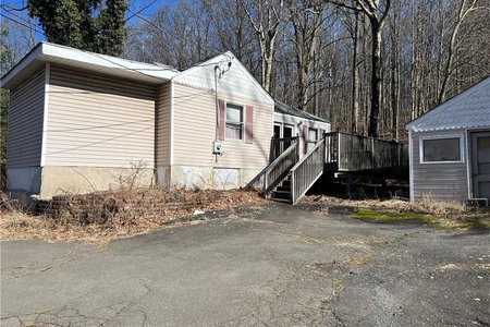 Unit for sale at 100 State Rte 303, Clarkstown, NY 10989