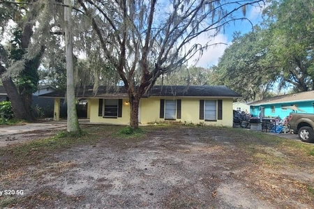 Unit for sale at 14703 State Street, DADE CITY, FL 33523