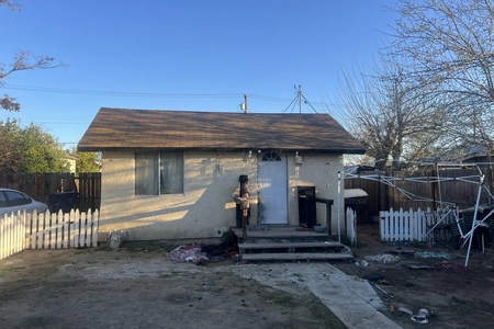 Unit for sale at 512 Fig Street, Bakersfield, CA 93304
