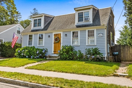 Unit for sale at 17 Pleasant Street, Hingham, MA 02043