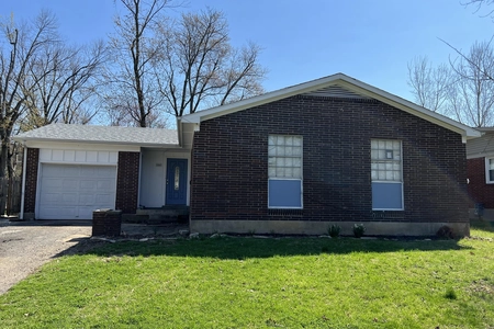 Unit for sale at 2907 Gleeson Lane, Louisville, KY 40299