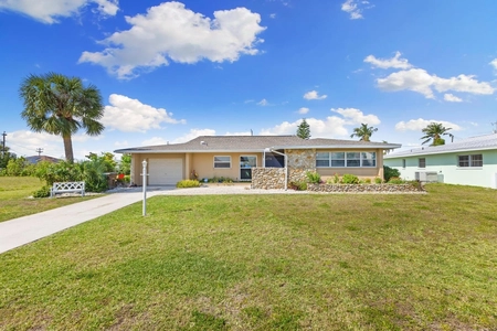 Unit for sale at 1313 Southeast 40th Street, Cape Coral, FL 33904