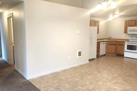 Unit for sale at 799 Southeast Maliah Avenue, Madras, OR 97741