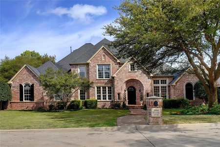 Unit for sale at 2804 Red Oak Court East, Colleyville, TX 76034