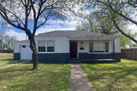 Unit for sale at 1907 39th Street, Lubbock, TX 79412