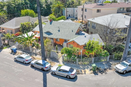 Unit for sale at 2001 S Congress Ave, Los Angeles, CA 90018