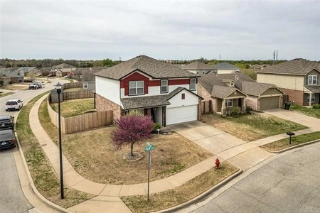 Unit for sale at 14906 East 108th Street North, Owasso, OK 74055