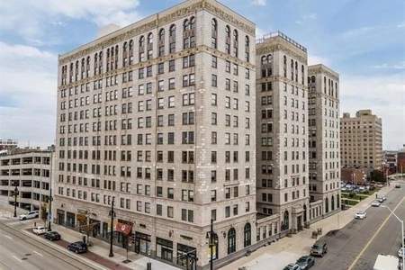 Unit for sale at 15 East Kirby, Detroit, MI 48202