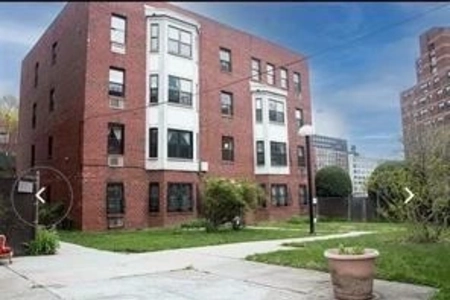 Unit for sale at 424 Adelphi Street, Brooklyn, NY 11238