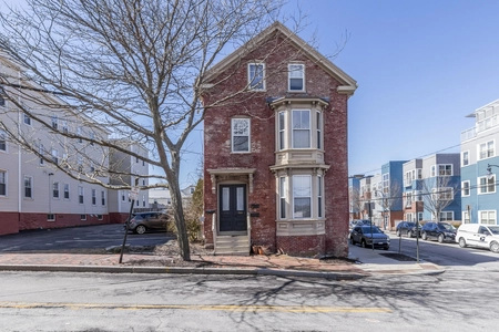 Unit for sale at 164 Pearl Street, Portland, ME 04101