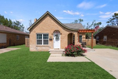 Unit for sale at 2422 22nd Street, Lubbock, TX 79411