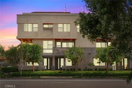 Unit for sale at 617 W 17th Street, Costa Mesa, CA 92627