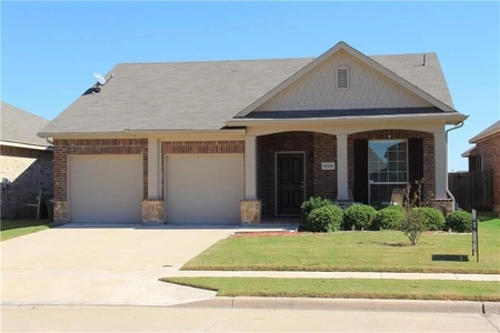 Unit for sale at 10916 Braemoor Drive, Fort Worth, TX 76052