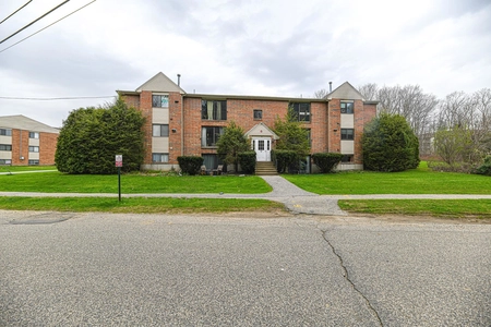 Unit for sale at 2 Brookside Drive, Exeter, NH 03833