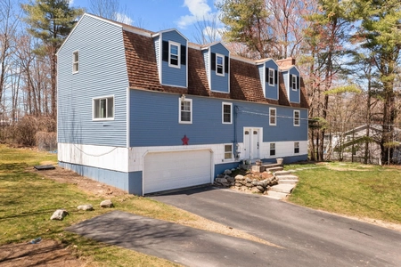 Unit for sale at 11 Blunt Drive, Derry, NH 03038