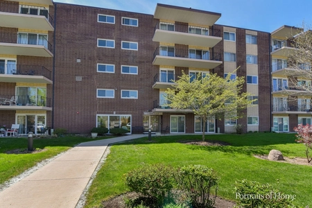 Unit for sale at 5300 Walnut Avenue, Downers Grove, IL 60515