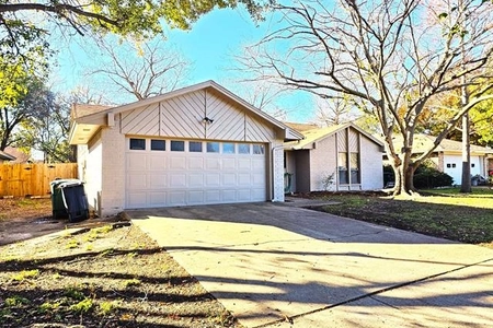 Unit for sale at 6908 Loma Vista Drive, Fort Worth, TX 76133