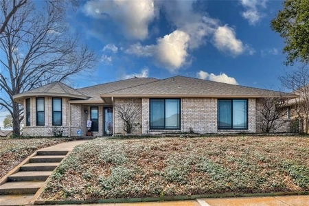 Unit for sale at 3900 West Runge Court, Irving, TX 75038