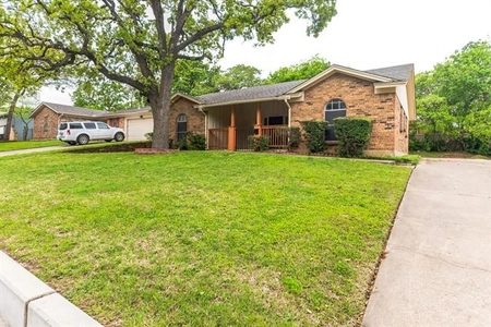 Unit for sale at 1504 Barron Lane, Fort Worth, TX 76112