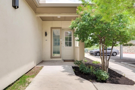 Unit for sale at 2400 Louis Henna Boulevard, Round Rock, TX 78664