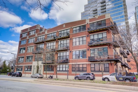 Unit for sale at 1601 South Indiana Avenue, Chicago, IL 60616