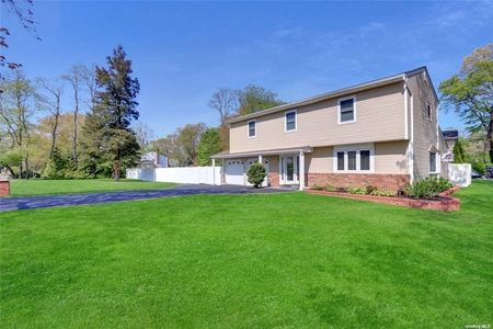 Unit for sale at 301 Mt Pleasant Road, Hauppauge, NY 11788
